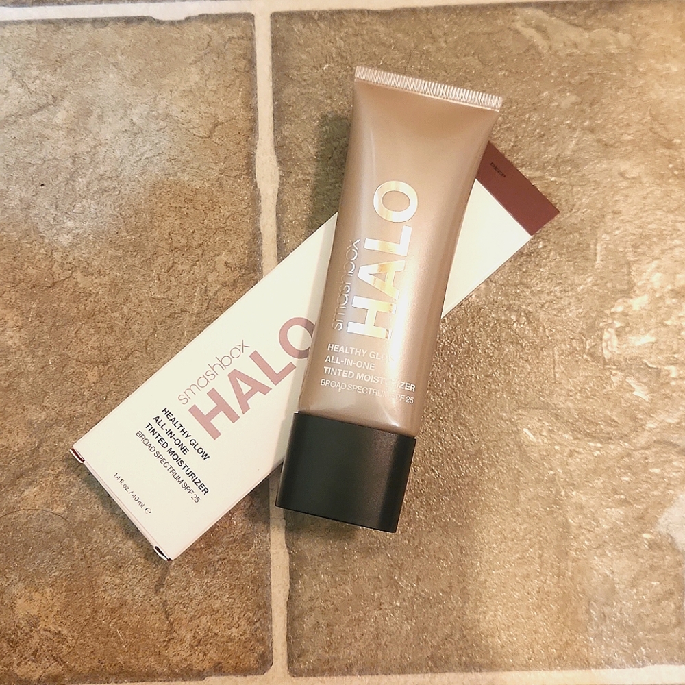 New Smashbox Halo Glow Tinted Moisturizer